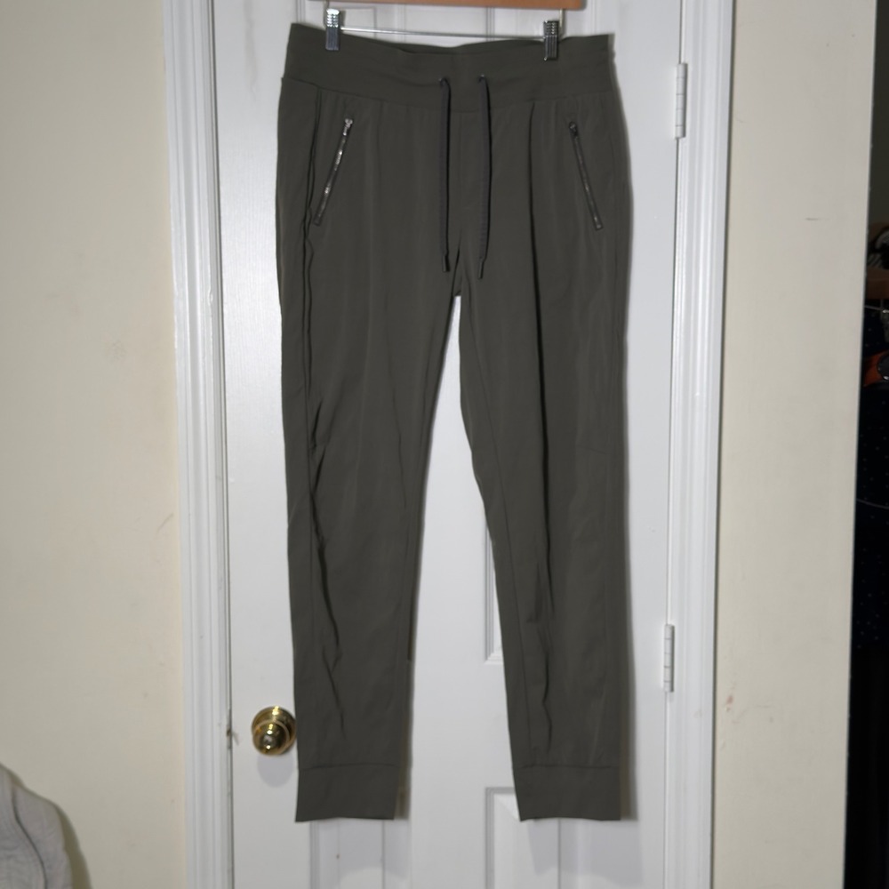 Athleta Trekkie North Jogger Pants Size 12 Tall Olive Hiking Travel